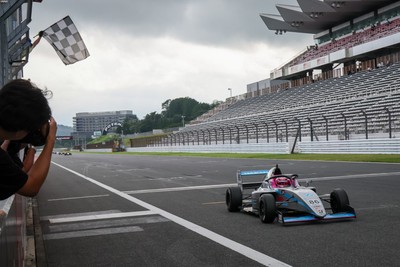 #86 下野璃央(Dr.Dry with Team IMPUL KC-MG01)