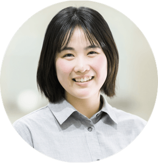 経営学部 1年　大嶽 あかねさん