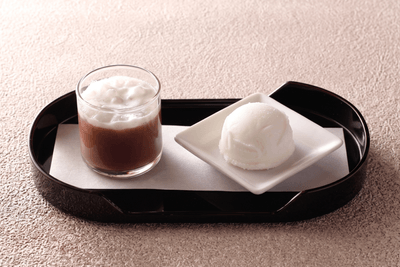 水ようかんと「大山山麓牛乳」のジェラート/日本料理「KATO’S DININD & BAR」