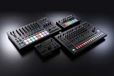 『AIRAシリーズ』 左上より『MC-707』、『MC-101』、『VT-4』、『TR-8S』