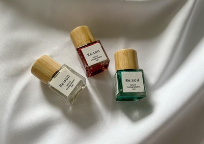 爪、ネイルの保護、補修成分を含む水性で天然成分のベースコート、ネイルポリッシュ、マニキュア(容器は異なる場合があります)