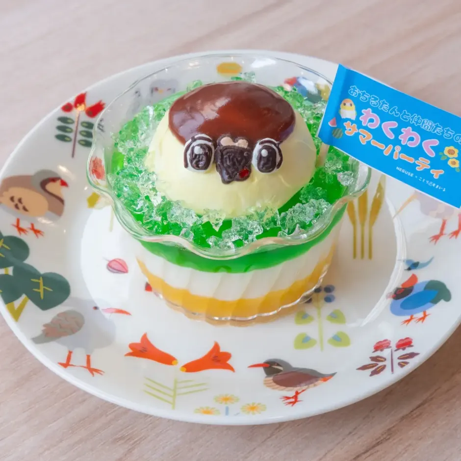 きゅっとふるふる。さっぱり楽しめる爽やかなゼリー♪「らるかが なかまに なりたそうに こちらをみている!」思わず仲間にしたくなる、らるかの可愛らしさを楽しめるひんやりスイーツです♪