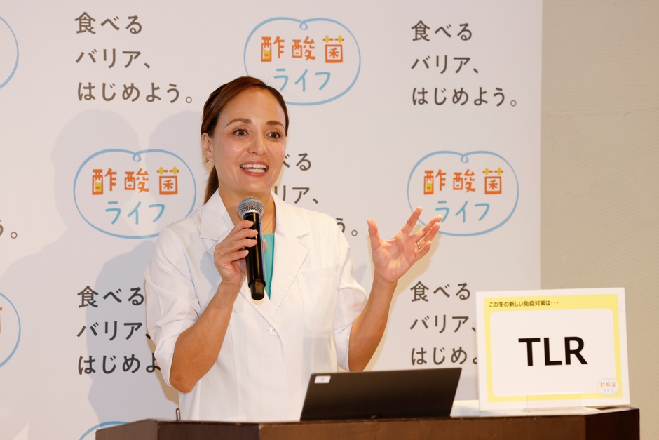 石原新菜先生(イシハラクリニック 副院長)