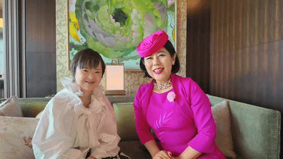酒井 萌さんとの対談写真(左:酒井 萌さん、右:多田 多延子)