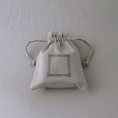 ギフトにもおすすめなオリジナル巾着