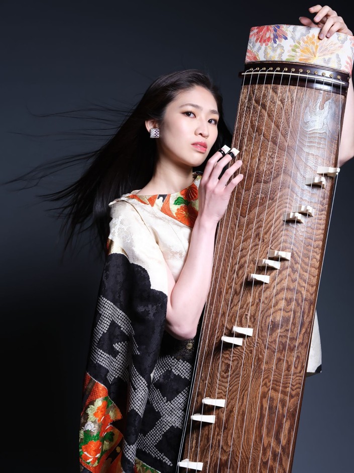 筝の演奏(宇山葵)