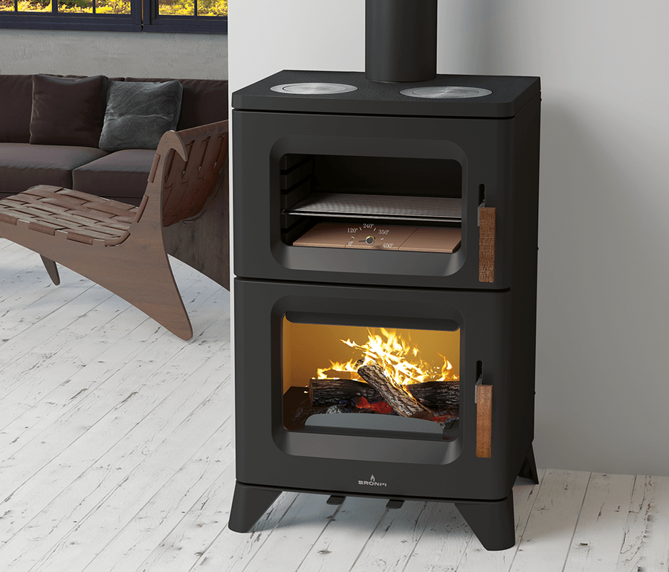 HILTON-C（クッキングストーブ）サイズ：H1002×W588×D484mm、薪の長さ：50cm、定格出力14kW