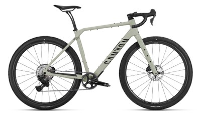 グリズル CF 8 Di2 ￥739,000（消費税込）