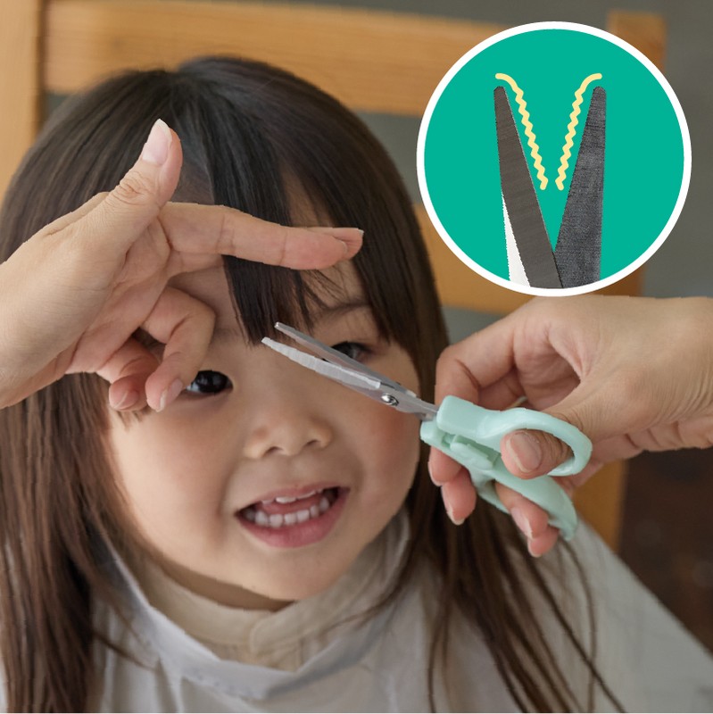 「髪が逃げる」を防いで、思い通りのカットをサポート