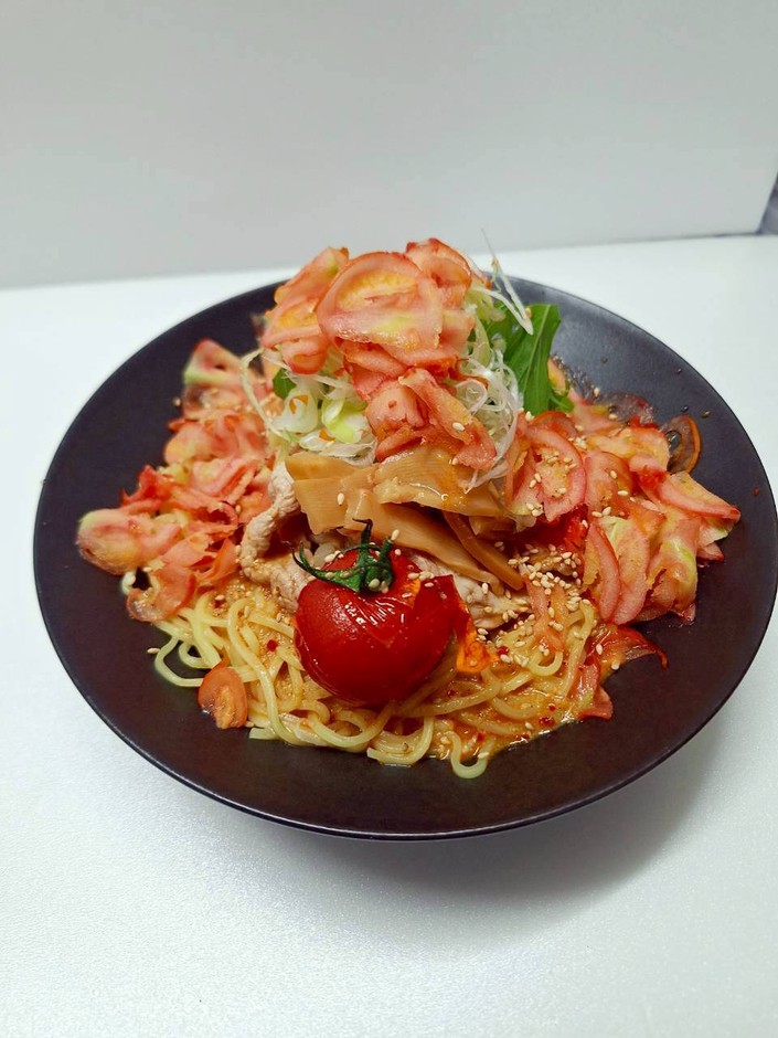 沼尻さんのレオントマトを使ったフルーツトマトのかき氷タンタン麺