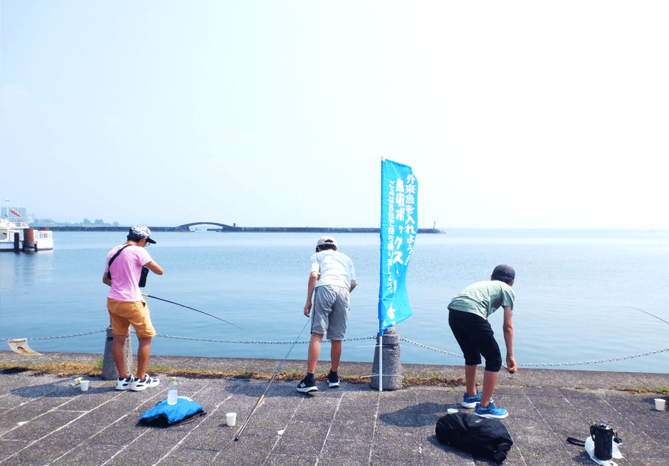 港での釣り(イメージ)