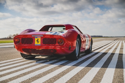 アナンタラ・コンコルソ・ローマに登場する1964 Ferrari 250 LM 【バックアングル】