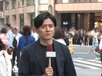 青木源太　街頭インタビューの様子(2)