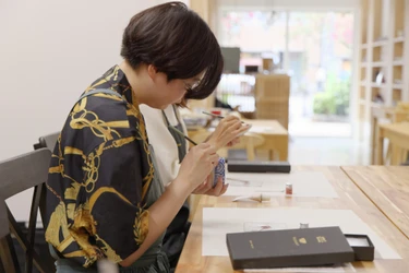 家族の思い出を『繋ぐ』SDGs体験─京都『⾁のひろ重 ⼋百屋』で⾦継ぎワークショップ開始、明治町家で蘇る『捨てない愛』を世界に発信