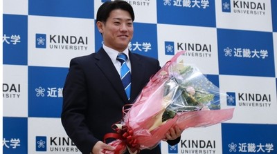 ドラフト会議の記者会見に登壇した勝田成選手