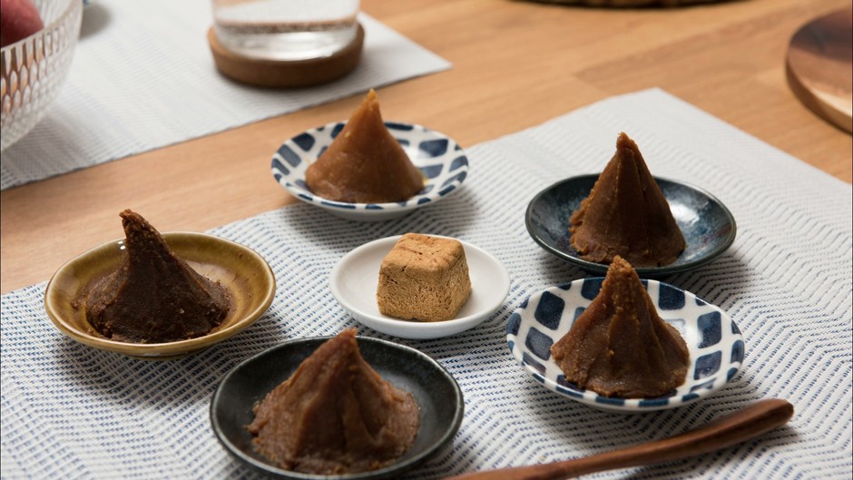 全国から集めた8種類の味噌を独自ブレンド「超合わせ味噌」※写真はイメージ