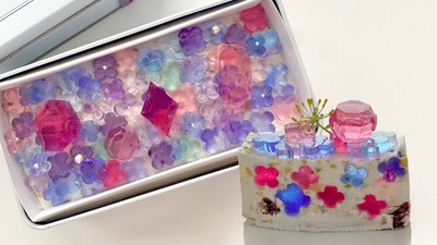 宝石と紫陽花のカッサータ