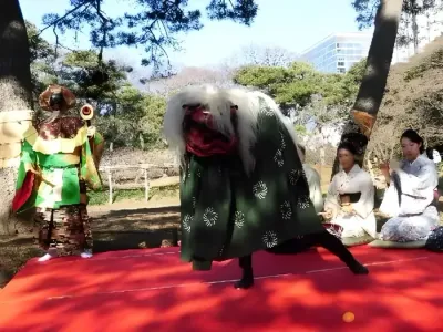 獅子舞の公演(過去開催時の様子)