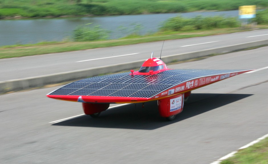 芦屋大学ソーラーカー2