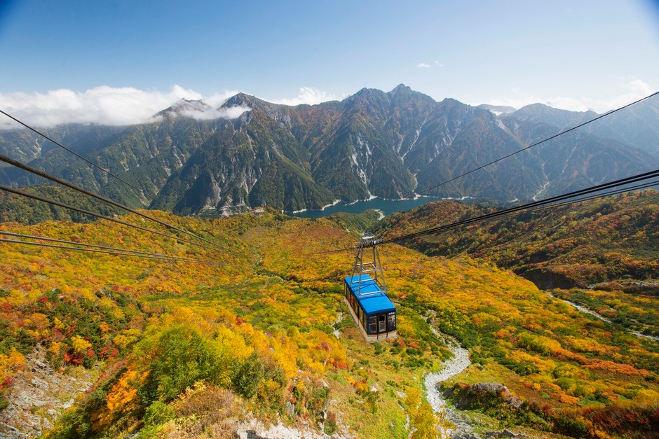 立山ロープウェイから楽しむ大観峰・黒部平エリアの紅葉