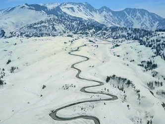 立山黒部アルペンルート、 2025年4月15日(火)の全線開通まで約1ヶ月！ 室堂・雪の大谷までの除雪情報を毎週火曜日配信
