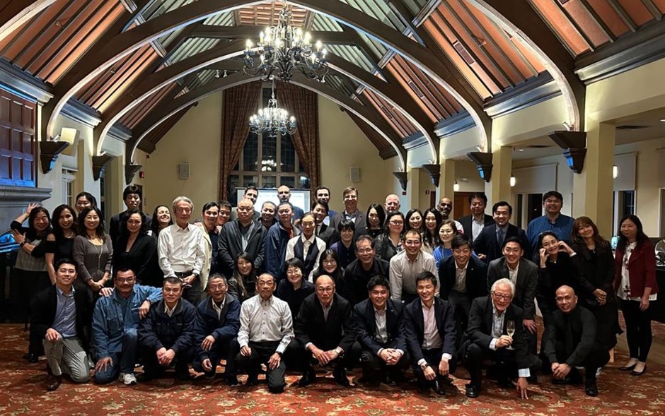 40周年祝賀会で集う米国宝酒造スタッフ