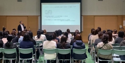 近大附属小学校で「遊びが学びに変わる」ボードゲーム講演会を開催　親子で楽しみながら、思考力と非認知能力を育む