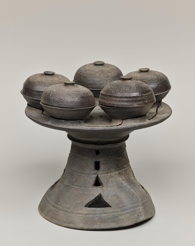 重要美術品 子持高坏 古墳時代・6世紀 長野県茅野市 疱瘡神塚古墳出土 須恵器 五味健藏氏寄贈 東京国立博物館蔵(※貸与予定作品)
