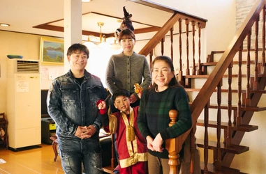 北海道白老町、創業65年の老舗旅館「旅館おぎた」事業承継。「まちのリビング」として再スタート
