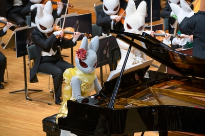 ピアノ・弦うさぎ ベス