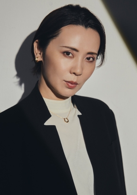 緒月遠麻