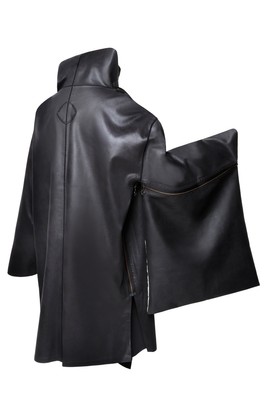クッションカバーをキモノ袖として使用した例(背面)1