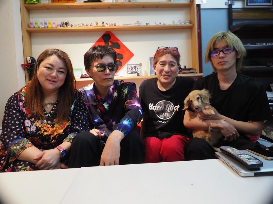 左からSIZUKU、GOD、HΛL、梅崎章宏