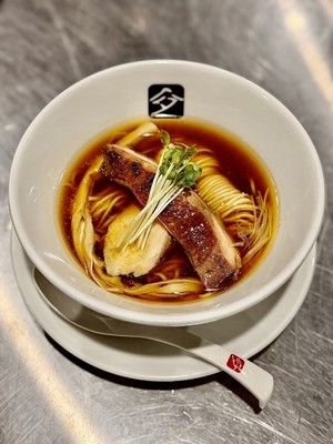 ［鶏の中華そば］1杯　1,500円 （税込） 11月3日（火・祝） 限り
