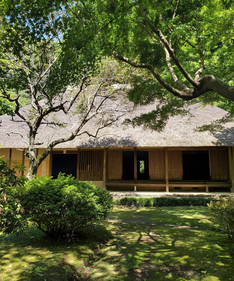 覚園寺(かくおんじ) 旧内海家(本展の主会場)