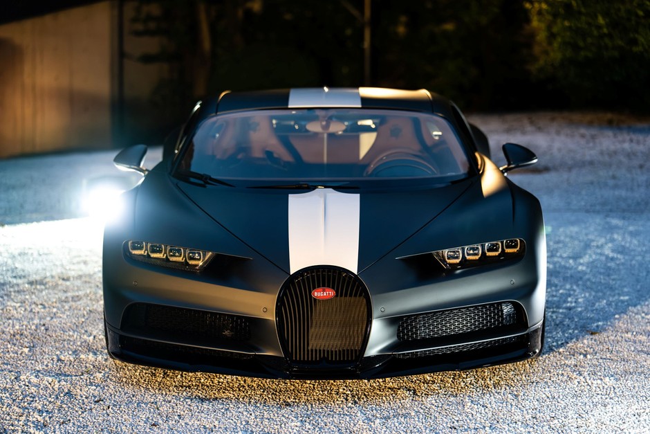 BUGATTI CHIRON SPORT LEGENDES DU CIEL(レジェンド・デュ・シエル)