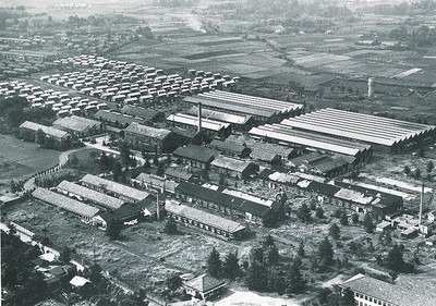 調布市国領に広大な敷地を有していたJUKIの前身「東京重機製造工業組合｣（JUKI提供）
