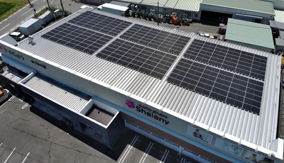 あづみの店が「オール電化＆太陽光発電導入」へ一新！ ～エネルギー構成の見直しで、CO2と電気代を大幅削減～