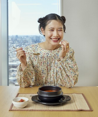 Qoo10 Presents「ドラマ観ながら、なに食べよ？」『手紙と線路と小さな奇跡』編