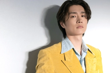 真田ナオキ、オリコン演歌・歌謡シングルランキング1位＆総合7位獲得！
夏まつり全国行脚から秋の浅草公会堂2Daysへ勢い加速！