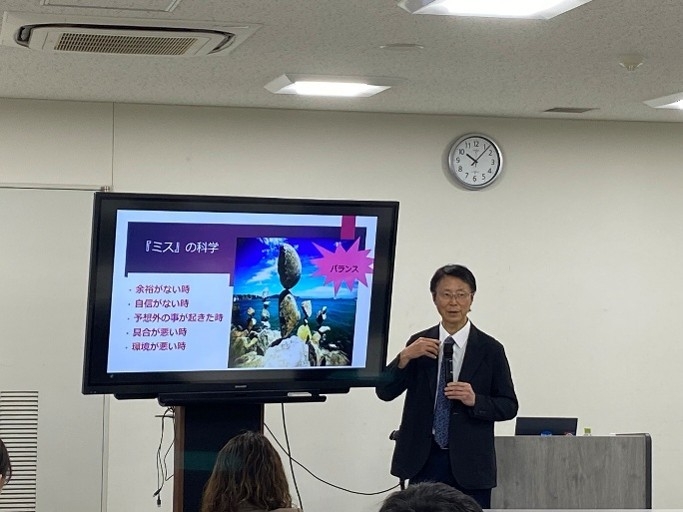 写真：小林弘幸先生講演