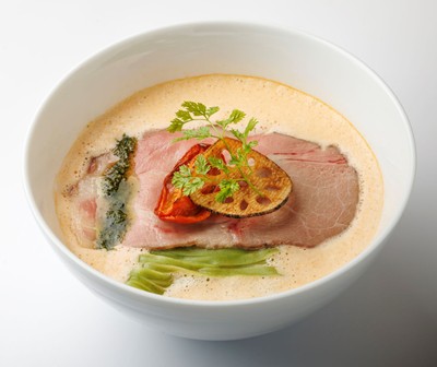 【愛知】麺家獅子丸「トマトと名古屋コーチンのぱいたんらぁめん 地産野菜とほうれん草入り自家製麺 ～あさドレ♪コラボ特別ver.～」