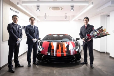 “世界限定1台”アートなランボルギーニを 手にした人物とは！？SKY GROUP  スーパースポーツカーブランド「ランボルギーニ 麻布」
