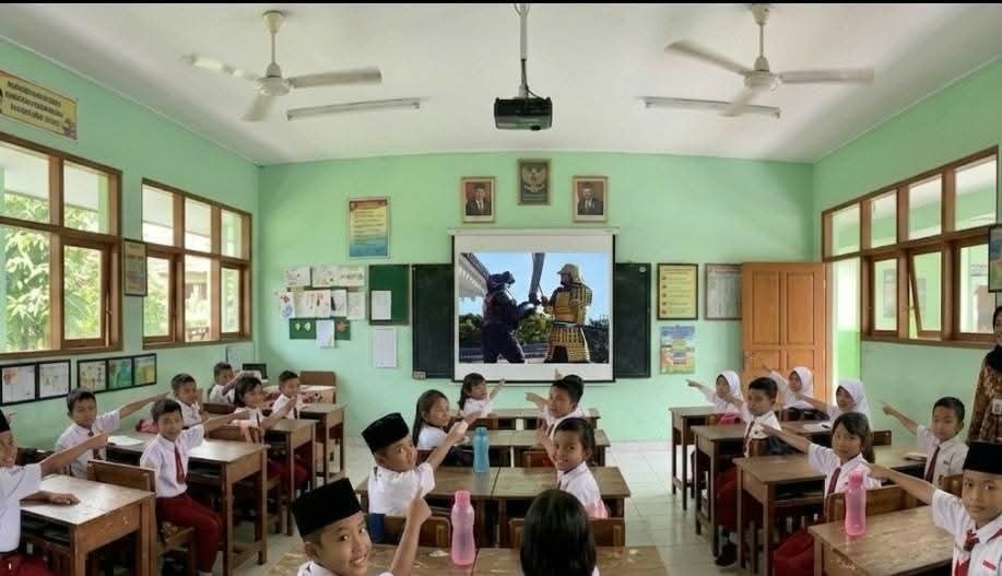 バリ島　学校上映2