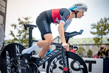 未発表のスピードマックス CFR TTが世界選手権TT優勝、2位も同じバイク